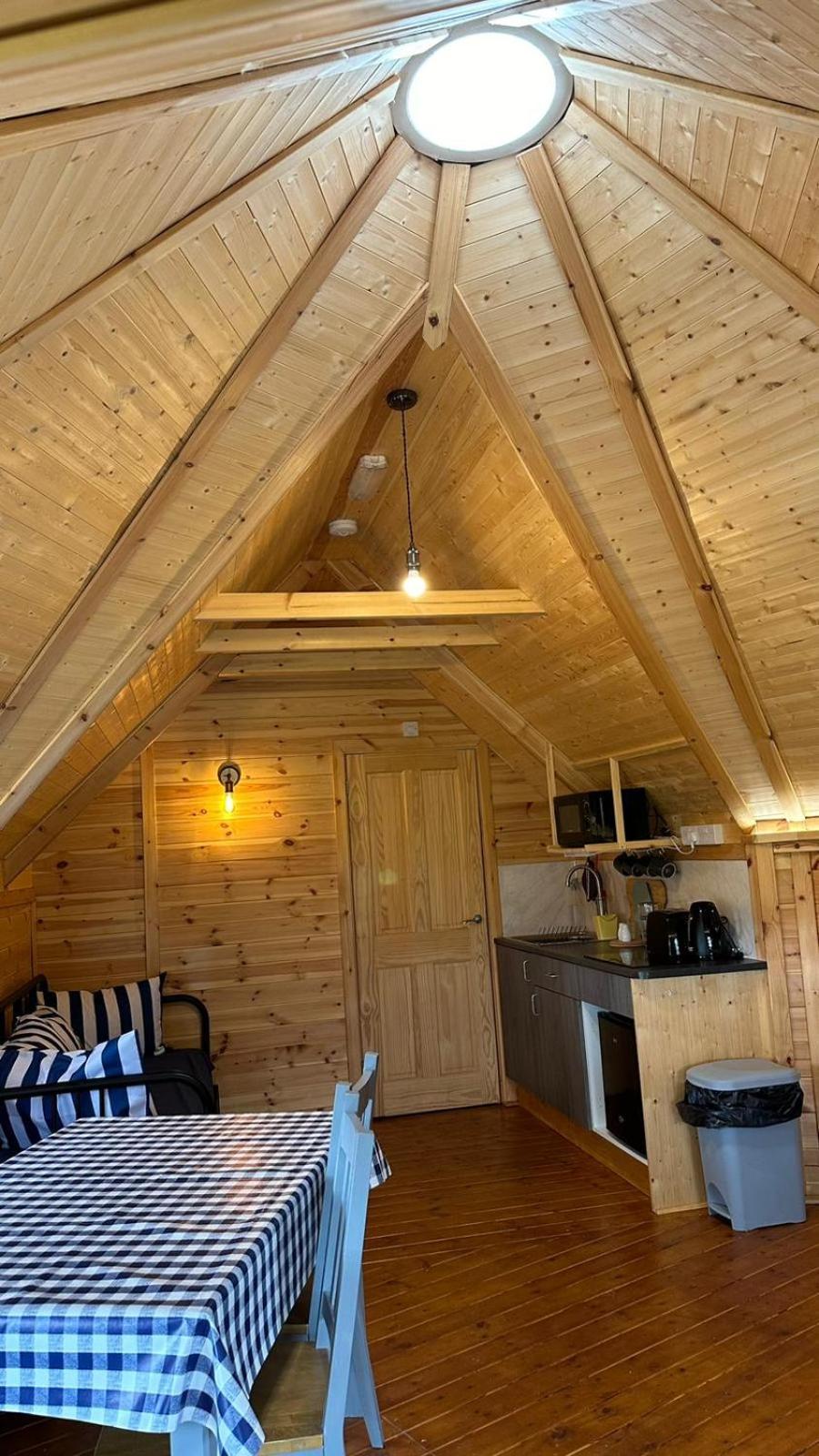 Holly Tree Glamping Cabins Wigglesworth Exterior photo