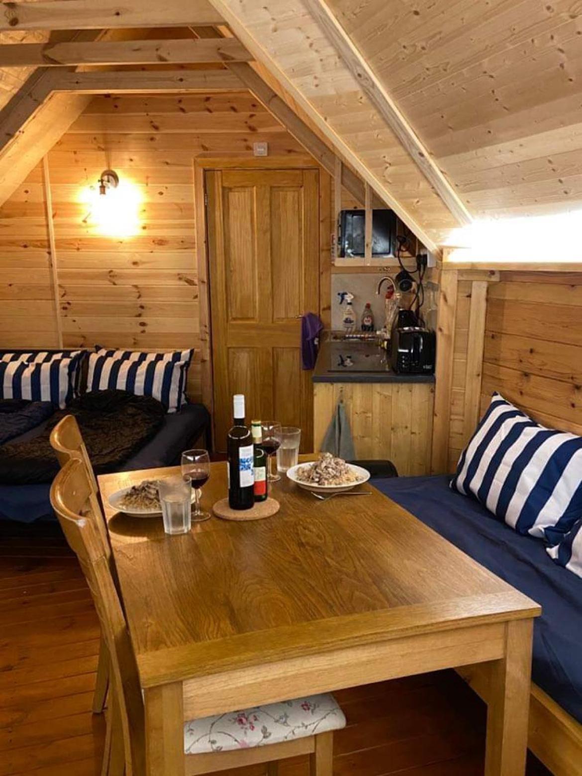 Holly Tree Glamping Cabins Wigglesworth Exterior photo